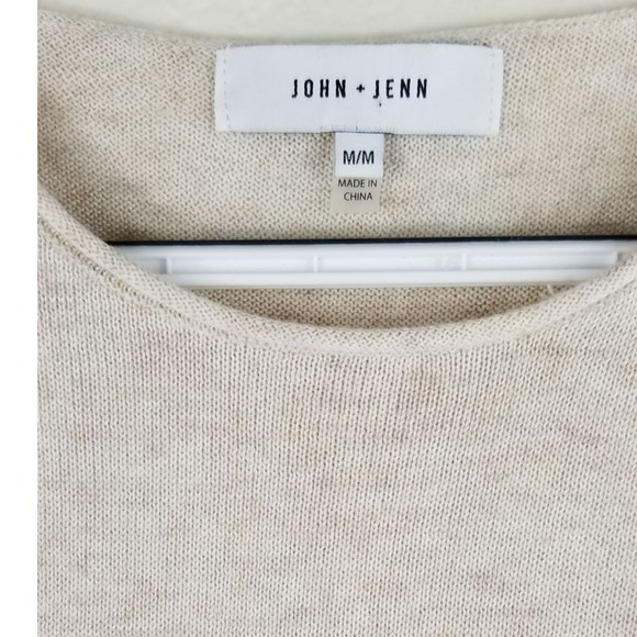 John & Jenn Super Soft Heathered Beig Bell Sleeve Sweater Women's Sz M - Picture 4 of 4